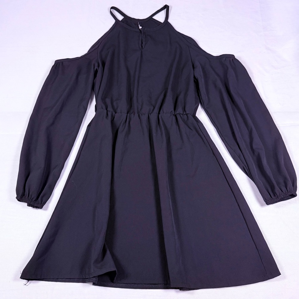 Elegant Black Cold Shoulder Halter Dress